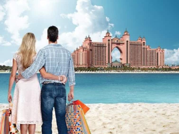 Travel lifestyle marathi news Find out how much will cost to honeymoon with your partner in Dubai Travel : हनिमून इन 'दुबई'! ते ही कमी बजेटमध्ये? हॉटेल, जेवणाचा किती खर्च येईल? सर्वकाही जाणून घ्या.