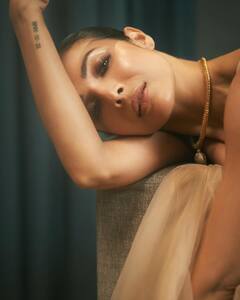 Malaika Arora: बॉलिवूडच्या मुन्नीच्या सिजलिंग अदा; पाहा अद्भुत अन् बोल्ड सौंदर्य!