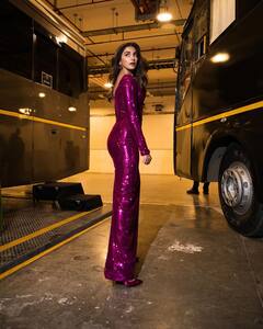 Pooja Hegde : పర్పుల్ కలర్ డ్రెస్​లో పూజా హెగ్డే.. అందమైన కళ్లతో ఆకట్టుకుంటున్న బ్యూటీ