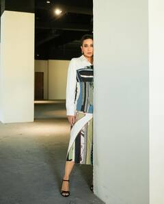 PHOTO: करिश्मा कपूरचा ग्लॅम लूक पाहून चाहते झाले घायाळ'; फोटो पाहाचं!