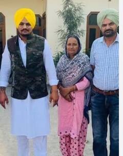 Balkaur Singh Sidhu: ਬੱਚੇ ਦੇ ਜਨਮ ਤੋਂ ਬਾਅਦ ਬਲਕੌਰ ਸਿੱਧੂ ਨੂੰ ਕੌਣ ਕਰ ਰਿਹਾ ਤੰਗ ? ਮੂਸੇਵਾਲਾ ਦੇ ਬਾਪੂ ਨੇ ਸਾਂਝਾ ਕੀਤਾ ਦਰਦ