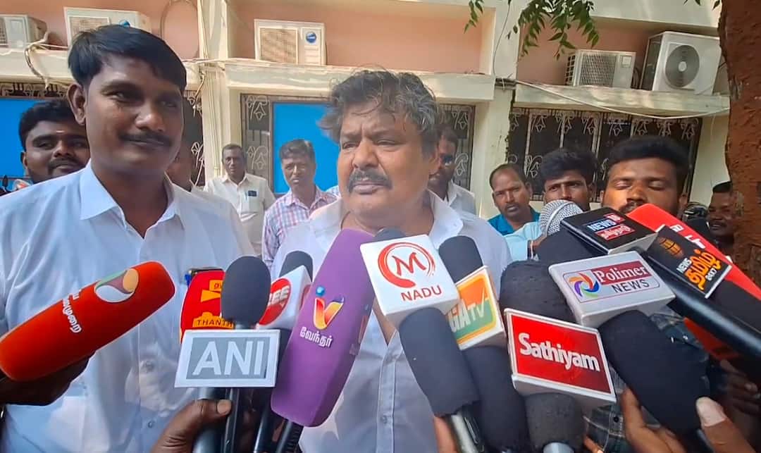 Lok Sabha Election 2024: ‘அம்மா ஓட்டு போடுங்கமா’...நடிகர் மன்சூர் அலிகான் வேட்பு மனு தாக்கல் - எந்த தொகுதியில் போட்டி? Lok Sabha Election 2024 Actor Mansoor Ali Khan filed nomination to contest in Vellore parliamentary seat -TNN Lok Sabha Election 2024: ‘அம்மா ஓட்டு போடுங்கமா’...நடிகர் மன்சூர் அலிகான் வேட்பு மனு தாக்கல் - எந்த தொகுதியில் போட்டி?