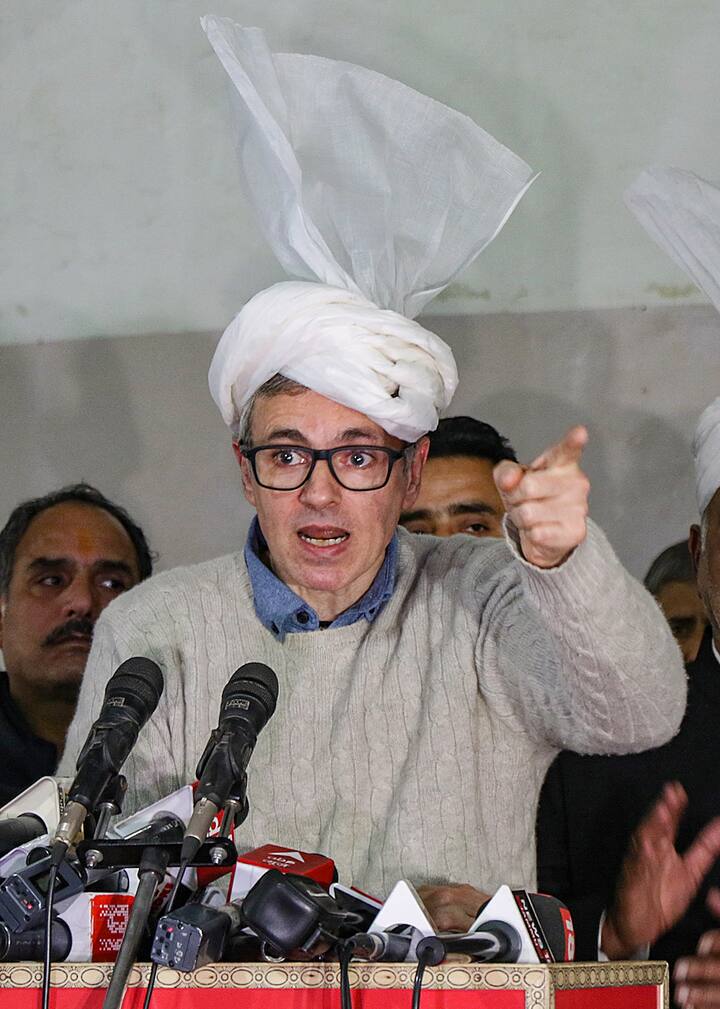 इसके साथ ही उन्होंने कहा, “कोई भी चुनाव जीतना आसान नहीं होता. हर चुनाव में अलग-अलग परिस्थितियां होती हैं. इस बार केंद्र सरकार पूरी ताकत के साथ हमें हराने की कोशिश में लगी हुई है.”  (फाइल फोटो)