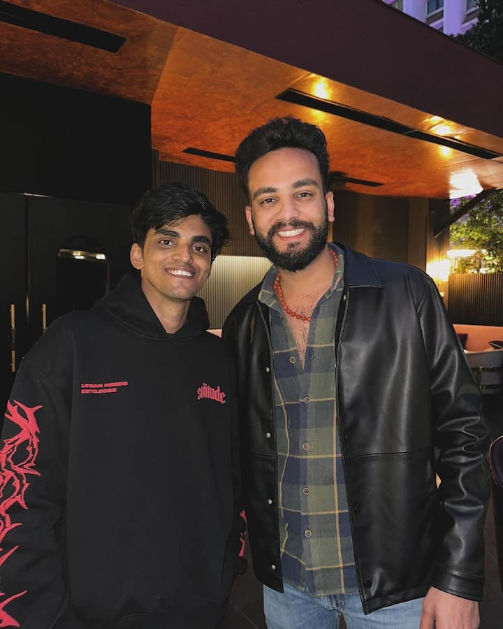 Recently, an FIR was filed after a public conflict between YouTuber Maxtern and Elvish that resulted in physical assault. According to Maxtern, Elvish tried to kill him besides abusing him physically.