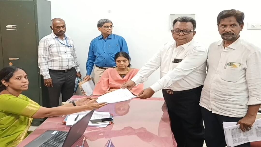Lok Sabha Election 2024 One person filed petitions on the first day in Salem - TNN Lok Sabha Election 2024: சேலத்தில் முதல் நாளில் ஒருவர் வேட்புமனு தாக்கல் - யார் அவர்?