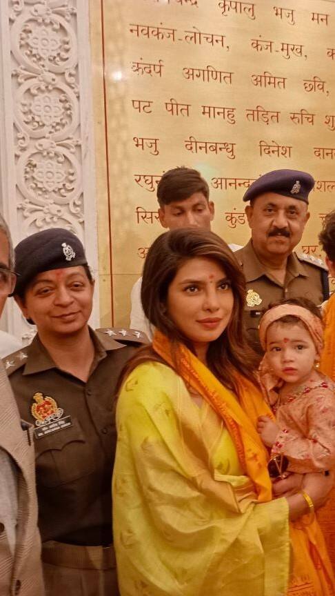 પ્રિયંકા ચોપરાએ અયોધ્યામાં રામ લલ્લાના કર્યા દર્શન