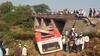 मोठी बातमी : परभणीत पुलावरून 50 फुट खोल बस कोसळली; 15 ते 20 प्रवासी गंभीर जखमी