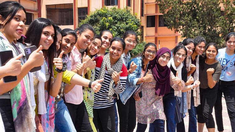 BSEB 12th Result 2024 Declared Soon Bihar Board Inter Result Before Holi secondary.biharboardonline.com BSEB 12th Result 2024 Date: इंतजार खत्म! बिहार बोर्ड 12वीं के रिजल्ट को लेकर आया नया अपडेट, कब होगी घोषणा?