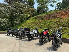 Ajith Latest Photos : வாத்தியராக மாறிய அஜித் குமார்.. ட்ரெண்டாகும் பைக் ட்ரிப் வீடியோ!