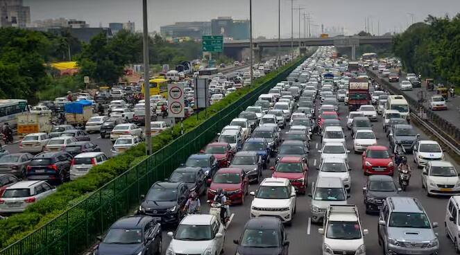 જો તમારી પાસે ફાસ્ટેગ નથી, તો તમારે ડબલ ટોલ ટેક્સ ચૂકવવો પડશે. આ જ કારણ છે કે લોકો તેમના ફાસ્ટેગને અપડેટ રાખે છે.