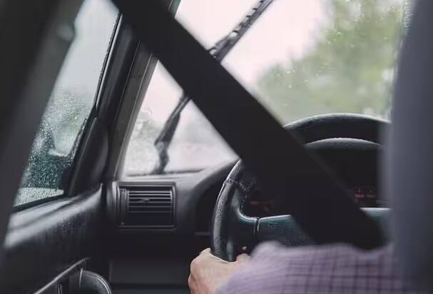 જો ક્યારેય તમારો ડબલ ટોલ ટેક્સ કપાય છે તો તમારે ગભરાવાની કે ચિંતા કરવાની જરૂર નથી. કારણ કે તમને તે પાછું મળશે.