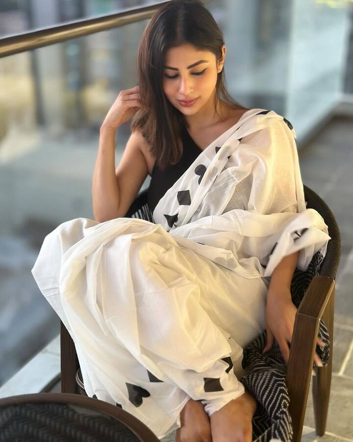 మౌనిరాయ్ (Image credit: MouniRoy/Instagram)