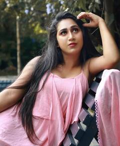 जेंडर चेंज करा बनी लड़की, फिर सुपरस्टार संग किया डेब्यू, आज बड़ा नाम बन चुकी है ये एक्ट्रेस, पहचाना क्या?