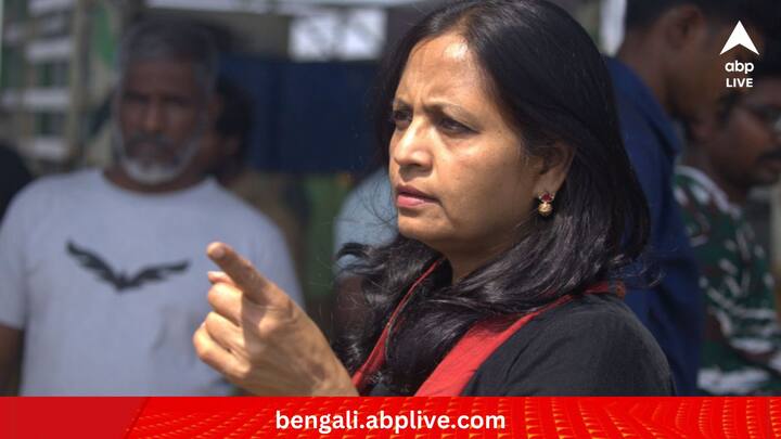 সেই সুপ্রিয়া এবার দুই হস্তিশাবকের খুনসুটির এমন ভিডিও পোস্ট করতেই তাই অত্যন্ত জনপ্রিয় হয়েছে। গত কাল ভিডিওটি পোস্ট করেন তিনি। এখনও পর্যন্ত তা ১৩ হাজার লাইক পেয়েছে।  (ছবি:Supriya Sahu IAS X Handle)