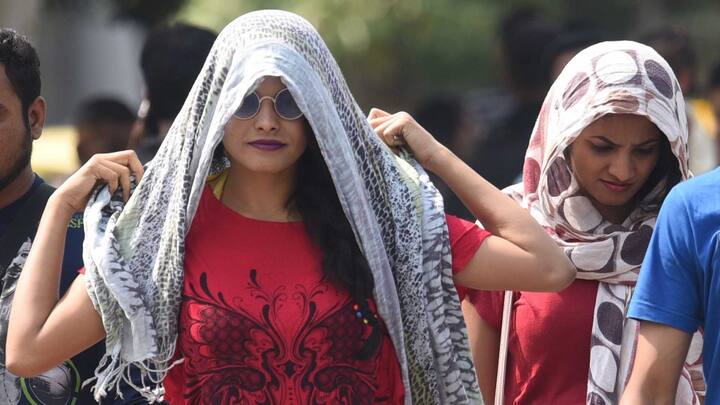 दिल्ली में 20 मार्च को अधिकतम तापमान 33.6 डिग्री सेल्सियस दर्ज किया गया, जो जनवरी के बाद से दर्ज किया गया अब तक का सबसे अधिकतम तापमान है.