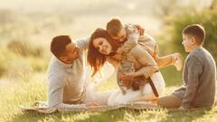 आप चाहते हैं कि बच्चा बनें आपका दोस्त तो अपनाएं ये आसान पेरेंटिंग टिप्स