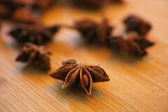 Star Anise Benefits : सांधेदुखी आणि संधिवाताच्या दुखण्यापासून वाचवणार चक्रीफूल ,जाणून घ्या जेवणात याचा समावेश करण्याचे अधिक फायदे!