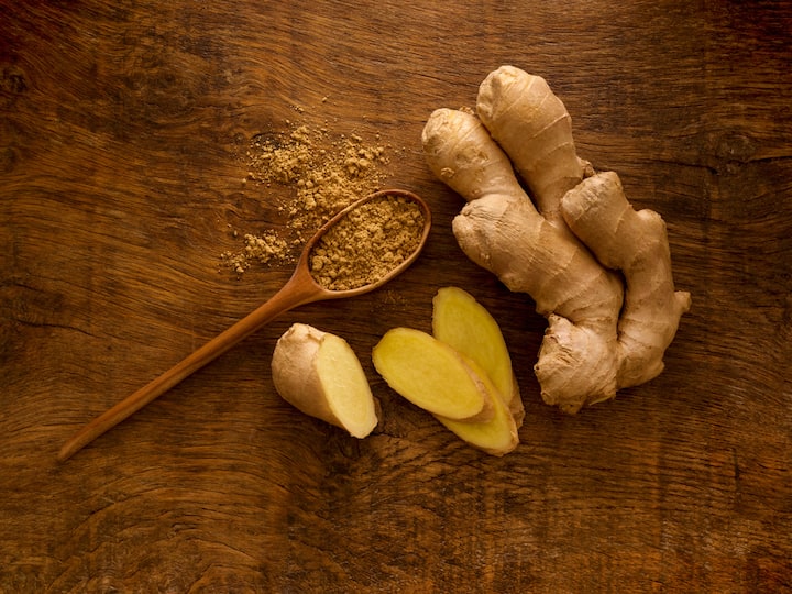 Ginger: Being rich in a variety of pungent and non pungent phytochemicals including gingerol, Ginger acts as a strong anti-inflammatory and antioxidant agent. Regular consumption of Ginger boosts immunity and helps alleviate symptoms of colds and flu. (Image source: getty images)