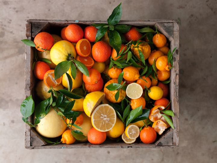 Citrus fruits (Oranges & Lemons): Packed with vitamin C and folic acid, citrus fruits support our immune function, control oxidative stress and inflammation.  The polyphenols in oranges also have antiviral effects. (Image source: getty images)