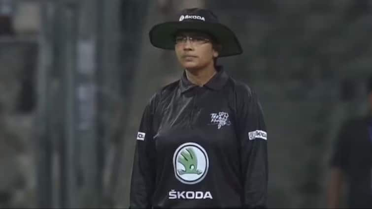 Vrinda Rathi becomes the FIRST Indian female umpire to officiate in a neutral venue bilateral series latest sports news Vrinda Rathi ने रचा इतिहास, न्यूट्रल वेन्यू पर अंपायरिंग करने वाली पहली भारतीय महिला अंपायर बनी