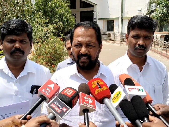 மாணவர்கள் விபரங்களை சேகரிக்கும் ஆளுநர், துணைவேந்தர் மீது நடவடிக்கை எடுக்கக்கோரி புகார் மனு