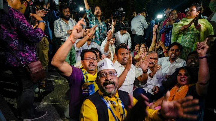 'Fight Your Critics In Electoral Battle': Opposion leaders Priyanka Gandhi Attacks PM Modi, BJP Over CM Kejriwal's Arrest 'Fight Your Critics In Electoral Battle': Oppn Attacks PM Modi, BJP Over CM Kejriwal's Arrest