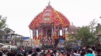 பஞ்சபூத தலங்களில் பூமிக்குரிய தலமாகவும் சர்வ தோஷ பரிகார தலமாகவும் சைவ சமயத்தின் தலைமை பீடமாக திருவாரூர் தியாகராஜர் கோவில் விளங்கி வருகிறது. திருவாரூர் தியாகராஜர் கோவில் 5 வேலி பரப்பளவைக் கொண்டது. ஆசியாவிலேயே மிகப்பெரிய தேர் என போற்றப்படும் பெருமை வாய்ந்த இந்தத் தேரின் உயரம் 96 அடியும் 350 டன் எடை ஆகும்.
