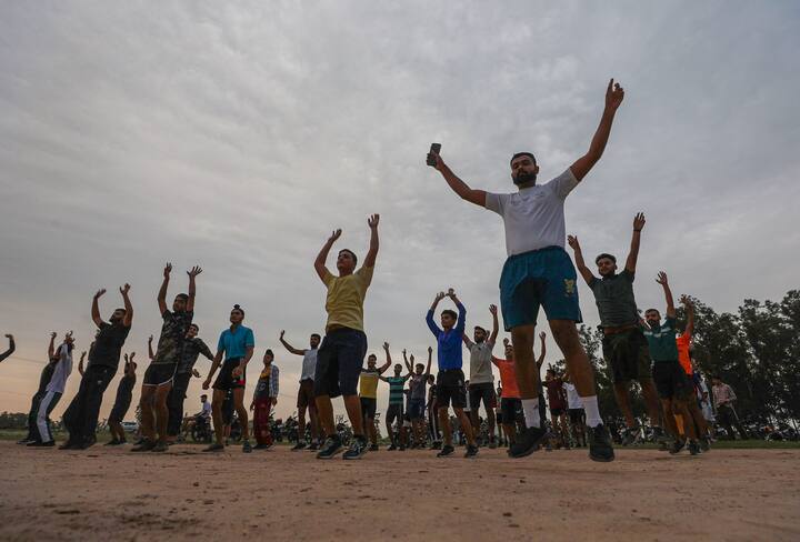 पात्र और इच्छुक उम्मीदवार इस भर्ती अभियान के लिए आधिकारिक साइट Indianarmy.nic.in पर जाकर आवेदन कर सकते हैं.