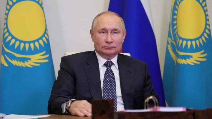 रूसी राष्ट्रपति व्लादिमीर पुतिन भले ही 71 साल के हो गए हो लेकिन आज भी उनके महंगे शौक एक दम युवाओं जैसे हैं. राष्ट्रपति के शौक इतने महंगे हैं कि उसके बारे में सोचा भी नहीं जा सकता.