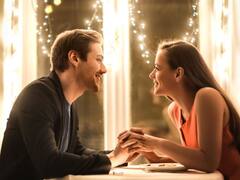 Relationship Tips : ना उम्र की सीमा हो.. वयाच्या 30 व्या वर्षी डेटिंग करताय? 'या' चुका टाळा, टिप्स फॉलो करा