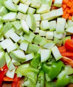 पोहे को बनाना चाहते हैं हेल्दी, तो इसमें शामिल करें ये 5 चीजें