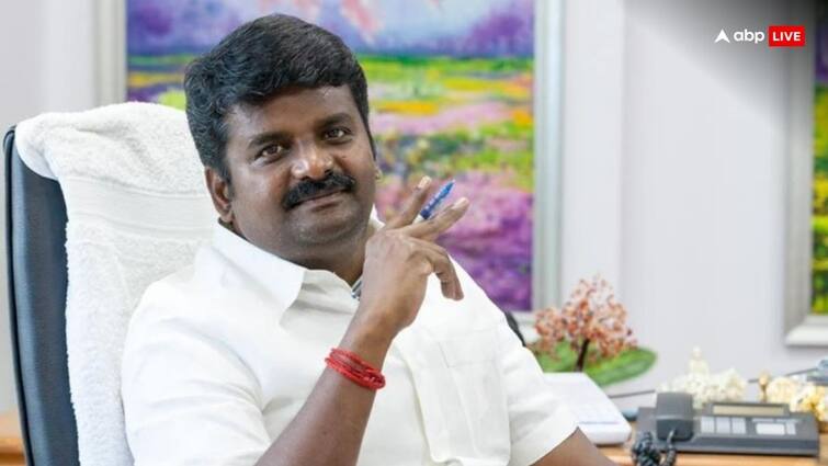 ED Income Tax Department Raid at AIADMK leader C Vijayabhaskar house in money laundering case Tamilnadu ED Raid: लोकसभा चुनाव से पहले तमिलनाडु में ED और IT की बड़ी कार्रवाई, AIADMK नेता सी. विजयभास्कर के घर मारा छापा