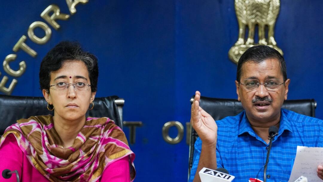 सीएम केजरीवाल की गिरफ्तारी के बाद अब कौन होगा मुख्यमंत्री? AAP का दो टूक जवाब Arvind Kejriwal to run Delhi Government from jail says AAP सीएम केजरीवाल की गिरफ्तारी के बाद अब कौन होगा मुख्यमंत्री? AAP का दो टूक जवाब