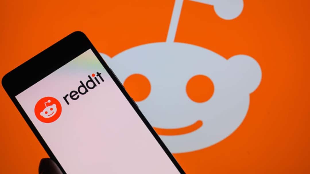 Reddit IPO: Social Media Firm Hits $6.4-Billion Valuation Ahead Of Wall Street Debut Reddit IPO: Social Media Firm Hits $6.4-Billion Valuation Ahead Of Wall Street Debut