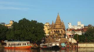 Holi 2024: Varanasi Skies Turn Grey As Shiva Devotees Play Masan Holi At Manikarnika Ghat — WATCH