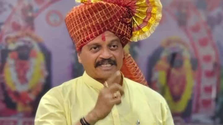 Pune Lok Sabha Seat: शरद गुट के नेता वसंत मोरे ने कहा है कि वो पुणे से लोकसभा का चुनाव लड़ेंगे. मोरे अभी कुछ दिन पहले ही राज ठाकरे की पार्टी से इस्तीफा देकर शरद गुट में शामिल हुए हैं.