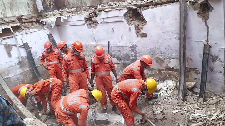 Delhi Kabir Nagar Old Construction Building Collapses 2 Dead One Injured After 2 Dead, 1 Injured After Two-Storey Building Collapses In Delhi's Welcome Area