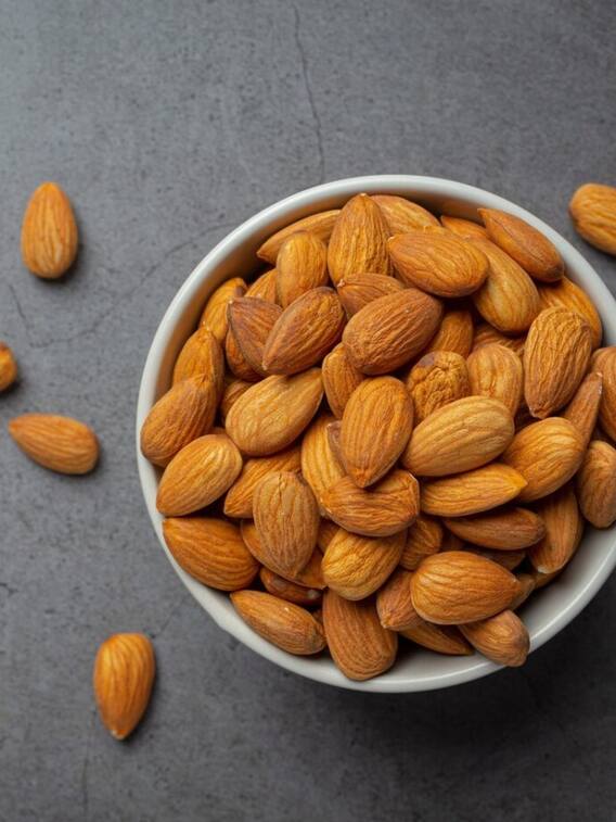 जरूरत से ज्यादा ना करें बादाम खाने की गलती, होगा ये नुकसान