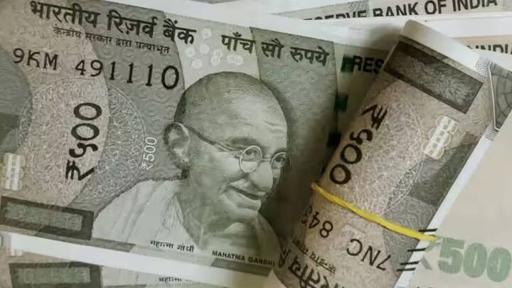 इस तरीके से कंफर्म टिकट मिलने के चांस ज्यादा होते हैं. हालांकि इसके लिए आपको सामान्य से ज्यादा पैसे खर्चने पड़ सकते हैं.