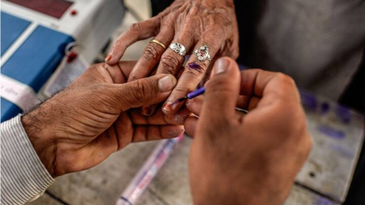 भारत के लोक प्रतिनिधित्व अधिनियम 1951 (आरपी अधिनियम) के तहत हर कंपनी को उस क्षेत्र में मतदान के दिन छुट्टी घोषित करनी होती है. जहां मतदान हो रहा है.