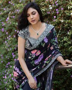 Ritu Varma Photos : ஊதா ஊதா ஊதா பூ... சேலையில் மனதை கொள்ளையடிக்கும் நடிகை ரித்து வர்மா!