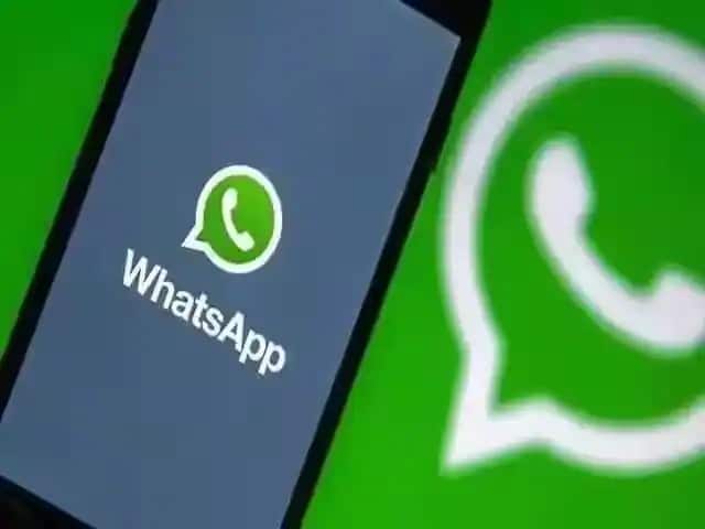 Whatsapp news feature roll out now you can pin up to 3 messages in chat marathi news Whatsapp : गुड न्यूज! आता एक नाही तर 3 मेसेज करा Pin; व्हॉट्सअपचं नवीन फीचर, 'या' यूजर्सना मिळणार लाभ