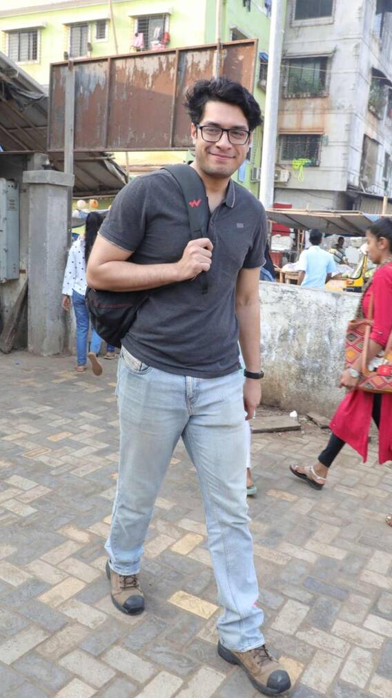 पापा हैं सुपरस्टार फिर भी बेटा इस्तेमाल करता है पब्लिक ट्रांसपोर्ट