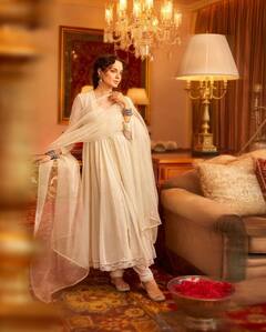 Birthday Special: कभी उड़ा हाइट का मजाक...तो कभी लगा ‘डायन’ का आरोप, लेकिन आज बॉलीवुड की ‘क्वीन’ कहलाती हैं ये हसीना