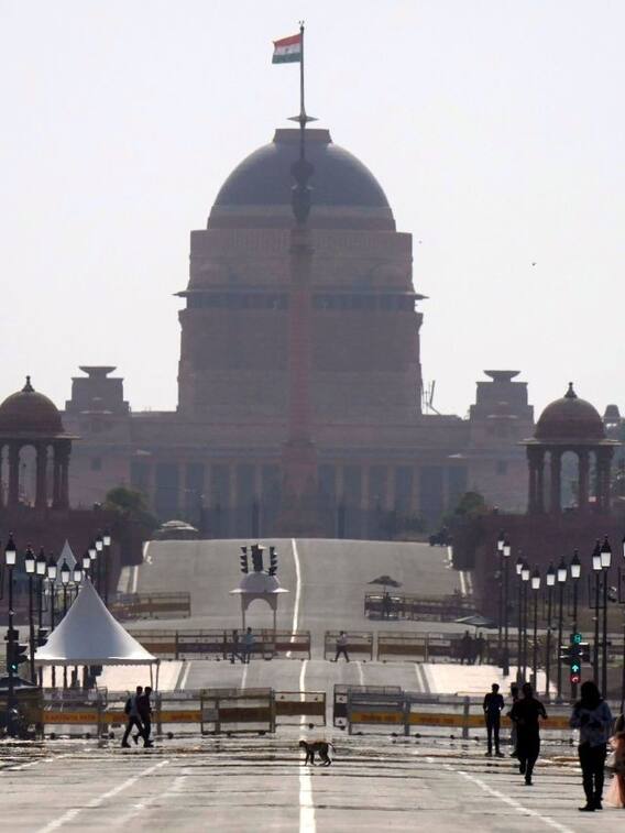 दिल्ली में चलने वाली हैं तेज हवाएं, जानें- मौसम का हर अपडेट