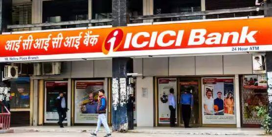 ਨਿੱਜੀ ਖੇਤਰ ਦੇ ਇੱਕ ਹੋਰ ਪ੍ਰਮੁੱਖ ਬੈਂਕ, ICICI ਬੈਂਕ ਦੇ ਨਿੱਜੀ ਕਰਜ਼ਿਆਂ ਲਈ ਵਿਆਜ ਦਰਾਂ 10.65 ਪ੍ਰਤੀਸ਼ਤ ਤੋਂ ਸ਼ੁਰੂ ਹੁੰਦੀਆਂ ਹਨ।