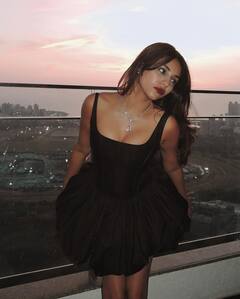 Radhika seth: રાધિકા શેઠનો બ્લેક લૂક વાયરલ, કેમેરા સામે આપ્યા કાતિલ પોઝ