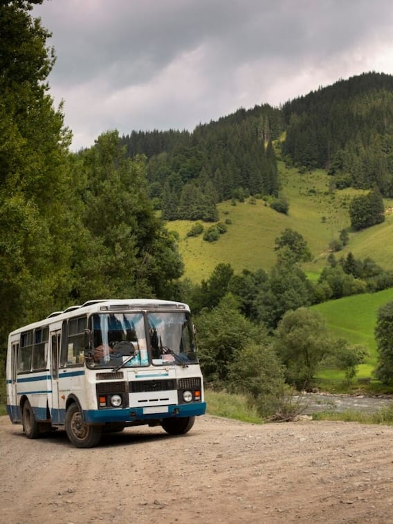 दिल्ली से मथुरा का कितना है बस का किराया