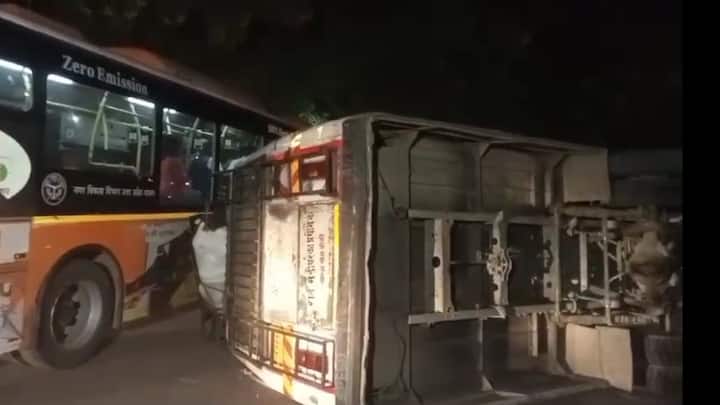 Kanpur News Speeding bus overturned police investigate in this case ann Kanpur Bus Accident: कानपुर में तेज रफ्तार बस अनियंत्रित होकर पलटी, दुर्घटना में बाल-बाल बची सवारी