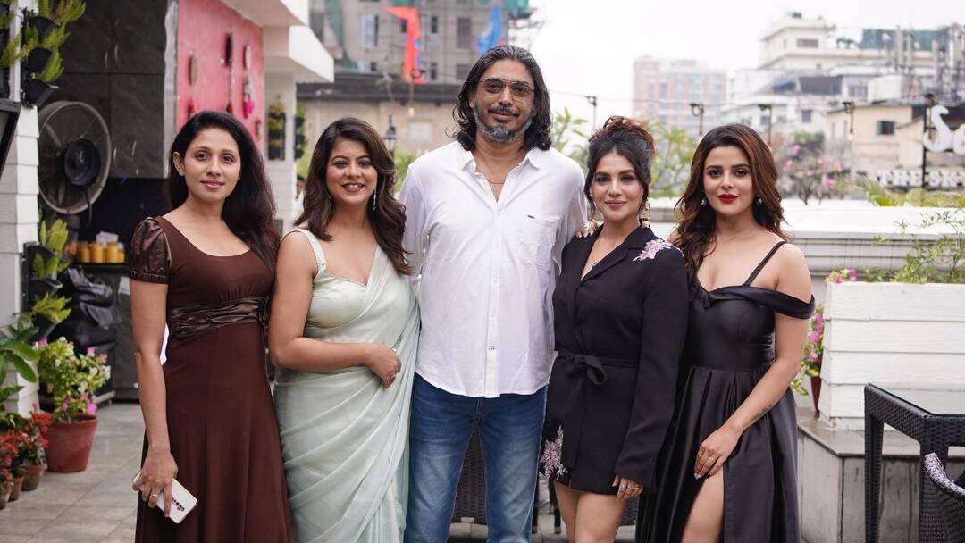 'Abar Awronne Din Ratri' Trailer Out: চার বন্ধুর উত্তরবঙ্গ সফরের সঙ্গী হবেন দর্শক, প্রকাশ্যে 'আবার অরণ্যে দিন রাত্রি' ট্রেলার Official trailer launch of Bengali Film